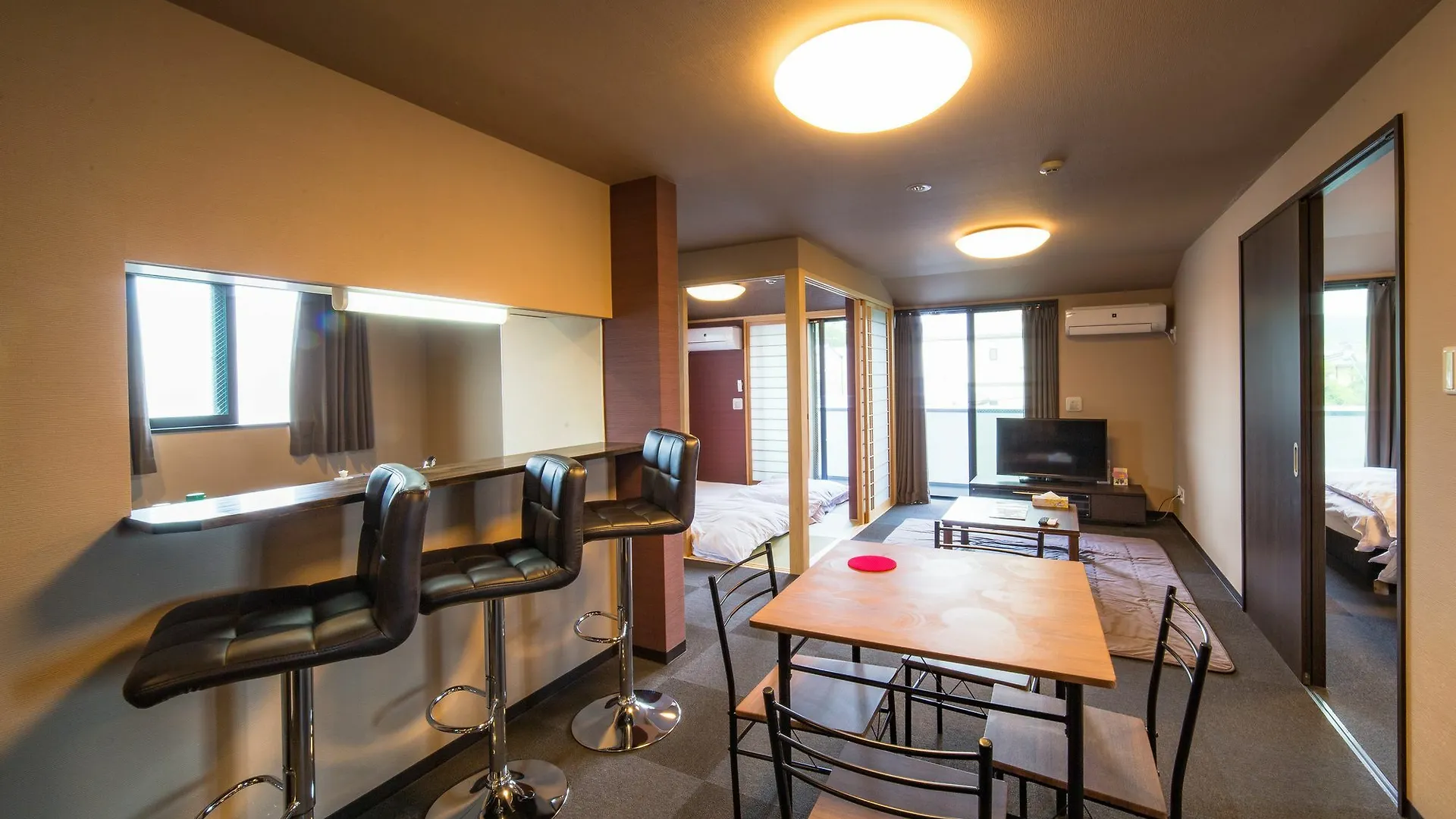 Bochibochi Karasuma Apartment Kyoto