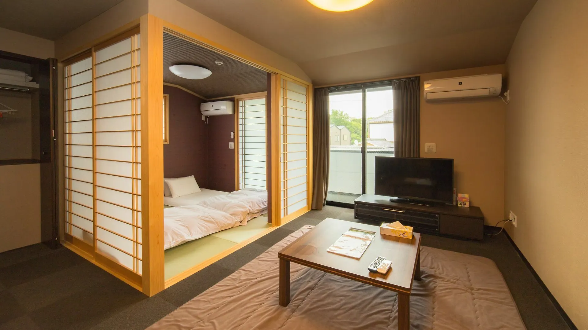 Bochibochi Karasuma Apartment Kyoto